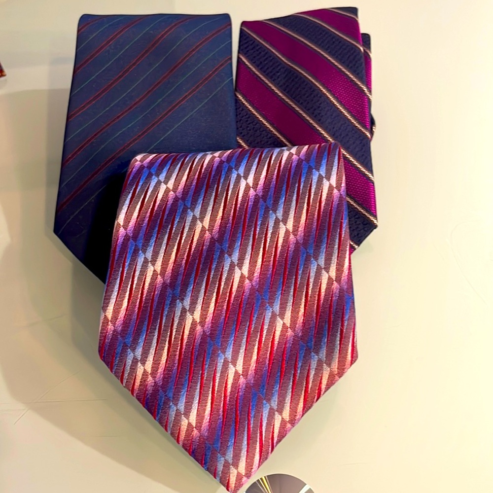 NWOT- Bundle Men’s Tie for Sales !!